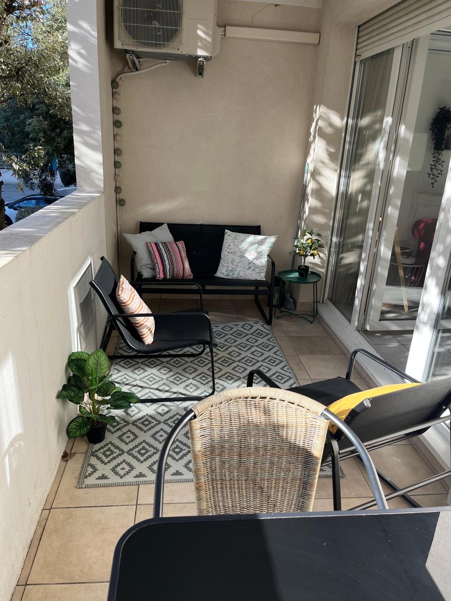 Joli Appart / Parking / Clim / Wifi Montpellier Exterior foto